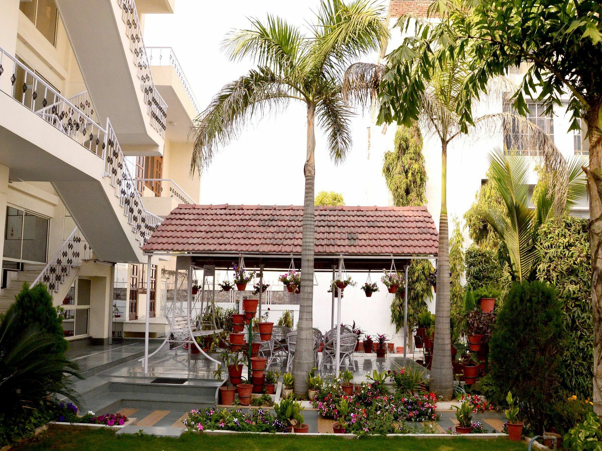 Hotel Sukhvilas Jaipur Buitenkant foto